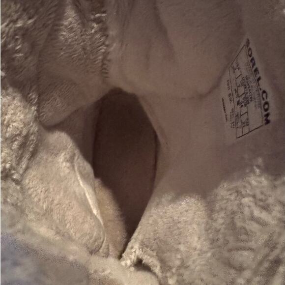 Sorel Rylee Boot Girls swede size 3 w'gold star accents and elastic ankle strap - Picture 7 of 8